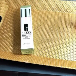 Unopened Clinique moisture surge.